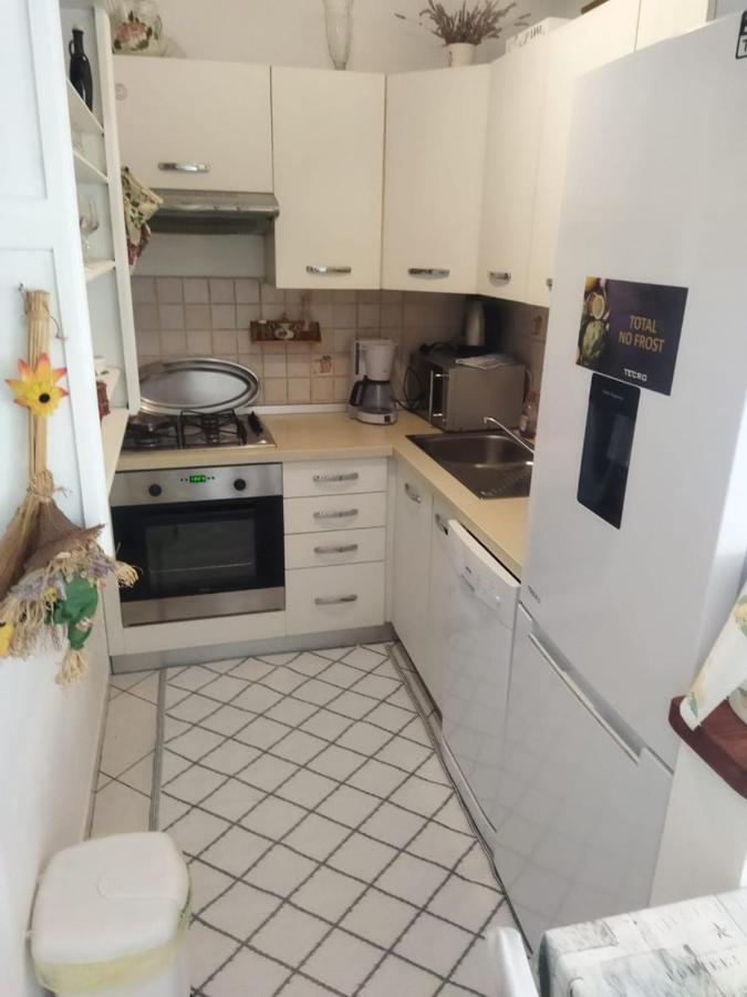 Apartment Josipa 1 Premantura Bagian luar foto